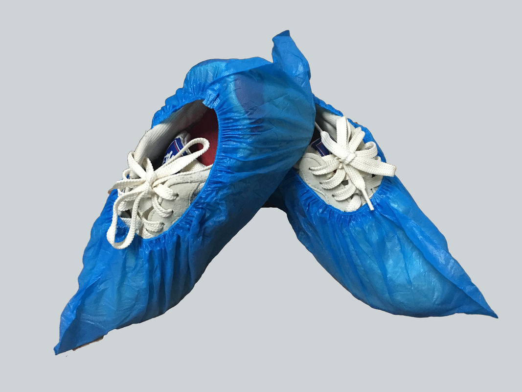 الأزرق الطبية منتجات البلاستيك غطاء الحذاء المتاح PE مقاوم للماء 15 سم عدم الانزلاق